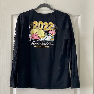 Vineyard Vines Ladies Medium New Years Shirt